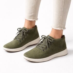 Size 9 Allbirds Women’s Wool Runner Up Green Merino Wool Sneakers Lace Shoes